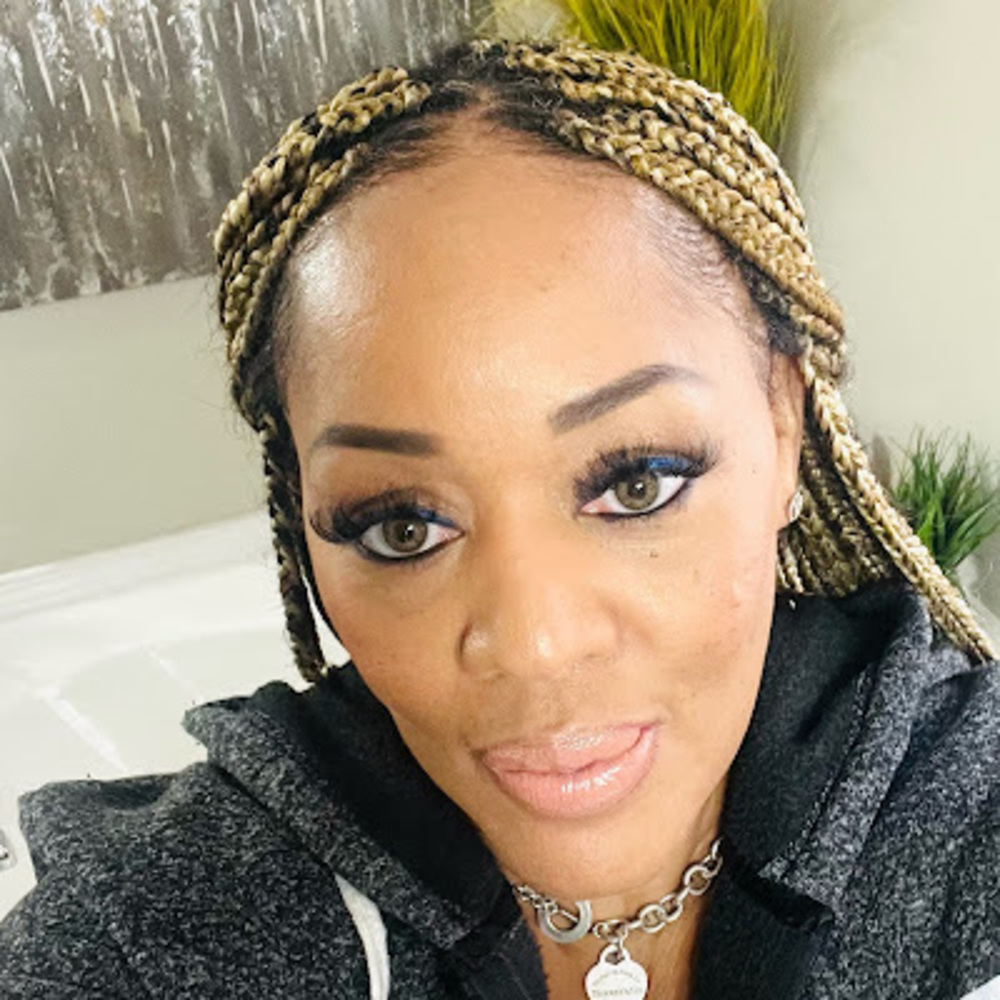 Meet your Posher, Teressa